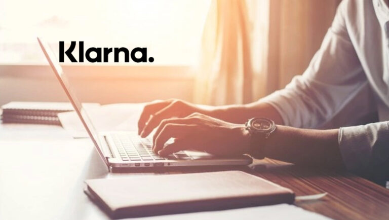 Budgeting, apps and coupons: New Klarna holiday report shows big behavior changes