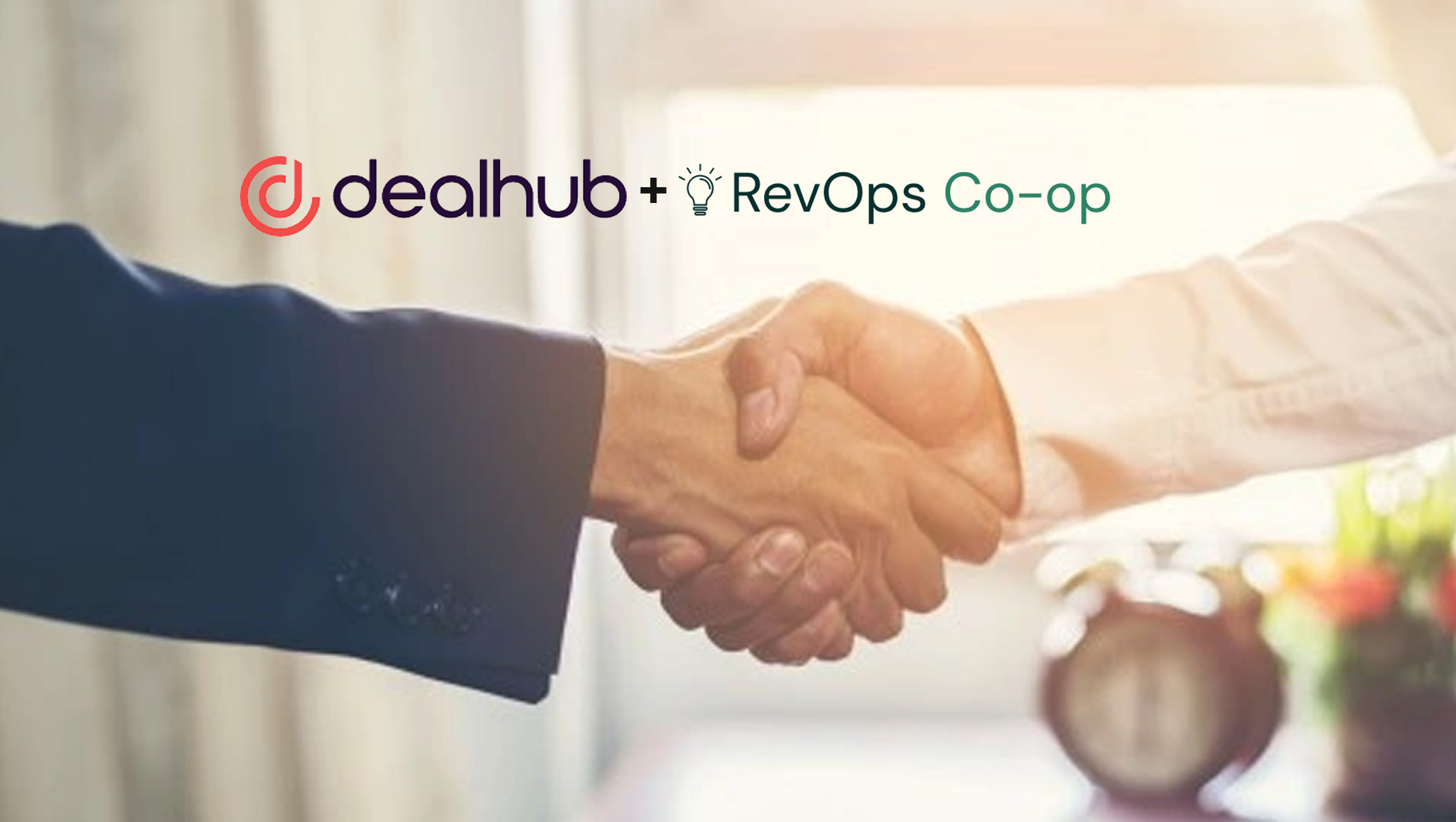 DealHub Partners with RevOps Co-op to Support the RevOps Professional Community