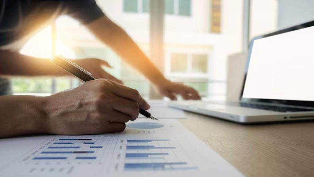 Majority of Americans Plan to Cut Non-Essential Purchases, According to New Research From Reach3 Insights and Rival Technologies