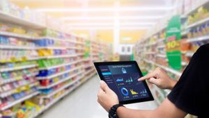 Annual UKG Holiday Hiring Survey: Retailers Brace for Busy Holidays, Staffing Challenges, and Growing Dependence on AI