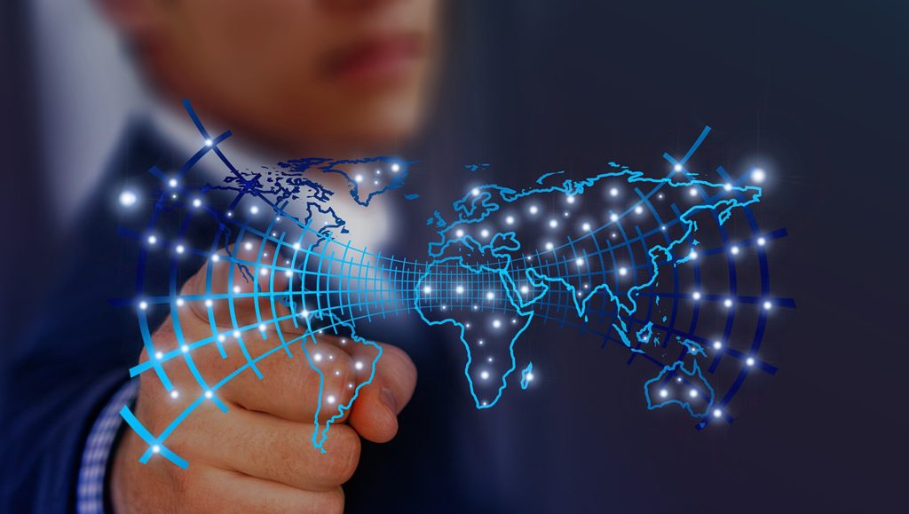 Apollo Named Flagship Data Partner for Hunter, Salesforce's New Outbound Sales Agent