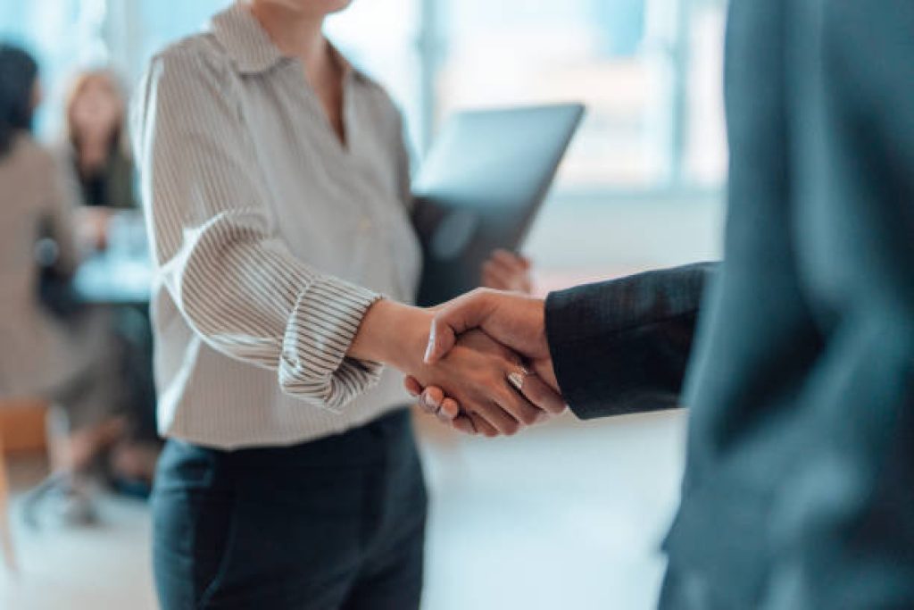 Becausal Partners with Above Data to Prepare Audience Portfolios for AI-Assisted Marketing